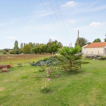 Appartement Accueillant A Mortagne Sur Gironde 45 M² Terrasse Exteriér fotografie